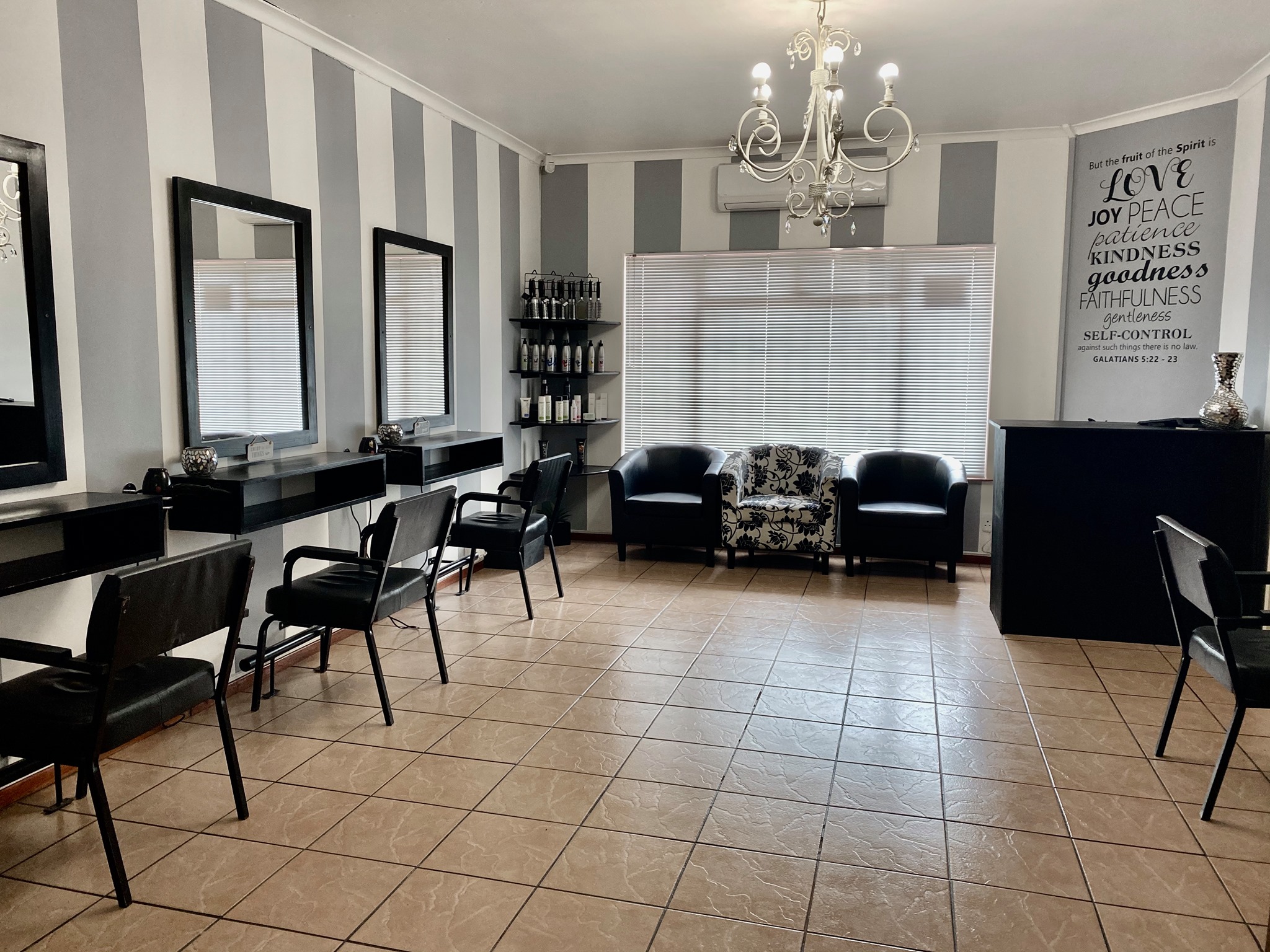 Studio Image – Hair & Make-Up Artist